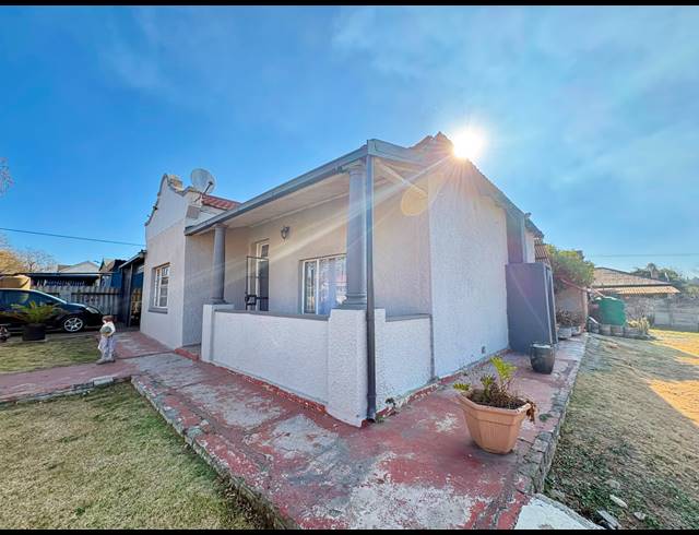 2 BEDROOM HOUSE FOR SALE IN BRAKPAN CENTRAL